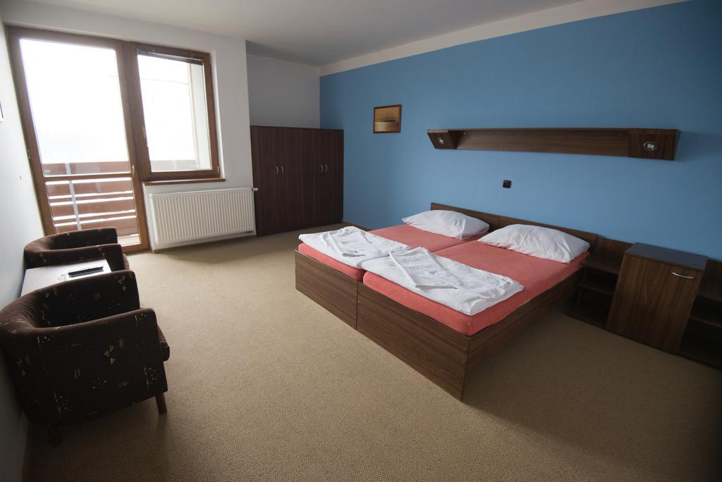 Resort Marina Labe Lovosice Habitación foto